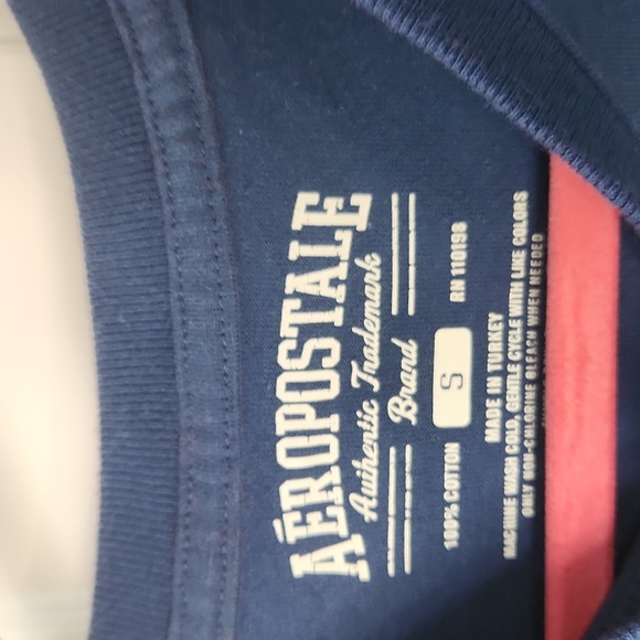 NWOT Aero long sleeved tee - Picture 3 of 4